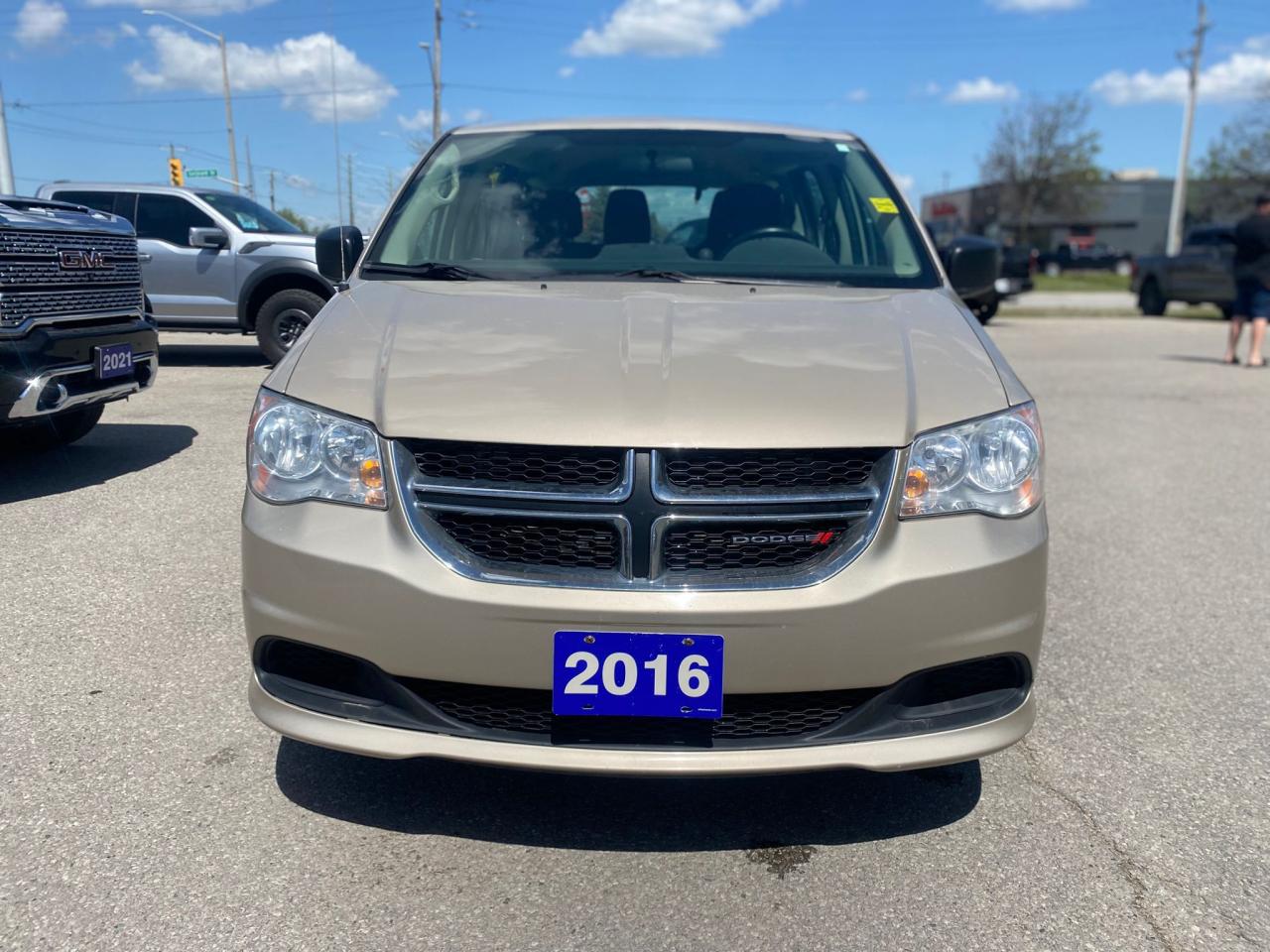 2016 Dodge Grand Caravan Canada Value Package ~Bluetooth ~Stow 'N Go ~A/C Photo4