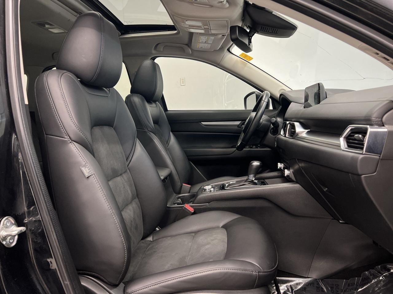 2020 Mazda CX-5 GS| AWD| LEATHER| SUNROOF| HTD SEATS| ALLOYS Photo