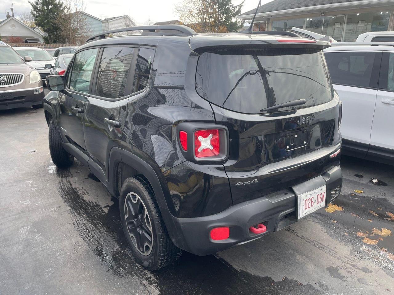 2016 Jeep Renegade Trailhawk *AWD, BACKUP CAM, HEATED SEAT &STEERING* Photo