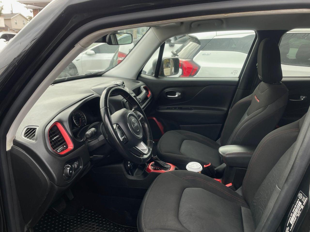 2016 Jeep Renegade Trailhawk *AWD, BACKUP CAM, HEATED SEAT &STEERING* Photo