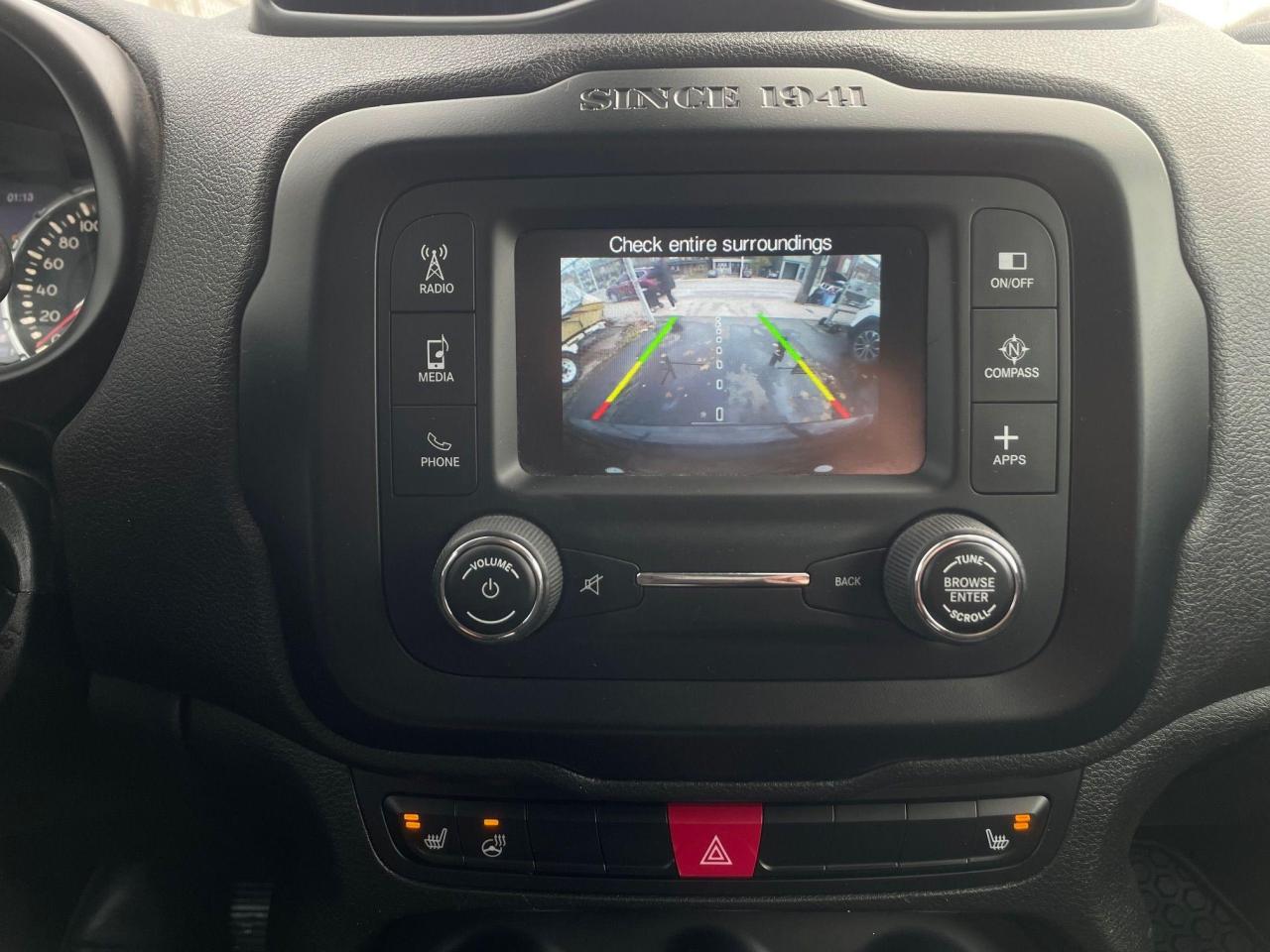 2016 Jeep Renegade Trailhawk *AWD, BACKUP CAM, HEATED SEAT &STEERING* - Photo #16