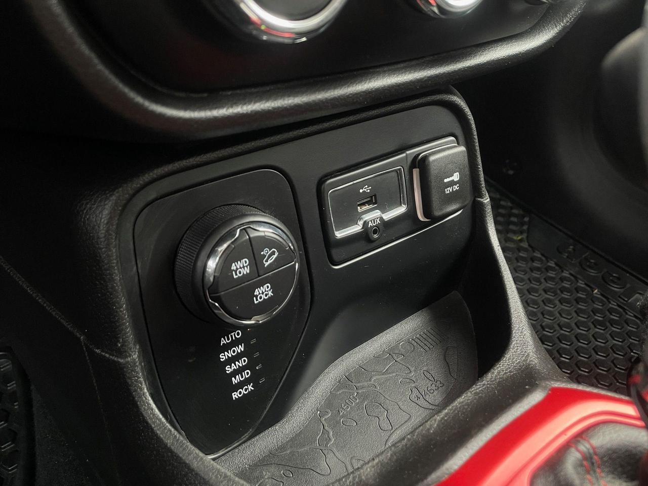 2016 Jeep Renegade Trailhawk *AWD, BACKUP CAM, HEATED SEAT &STEERING* Photo