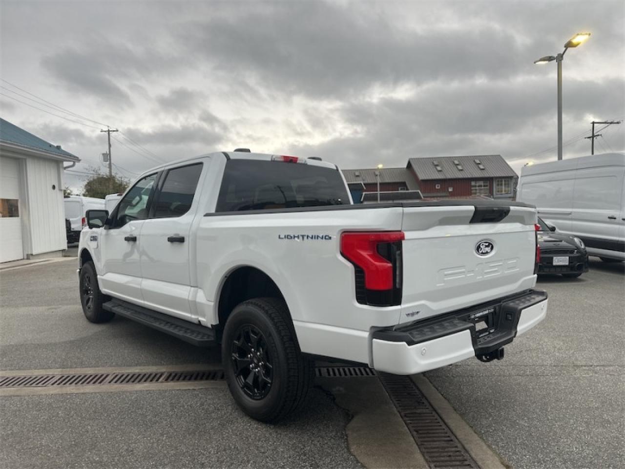 2025 Ford F-150 Lightning XLT  - Tailgate Step Photo