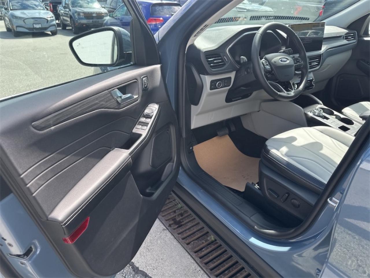 2025 Ford Escape PHEV  - Sunroof - 360 Camera Photo5