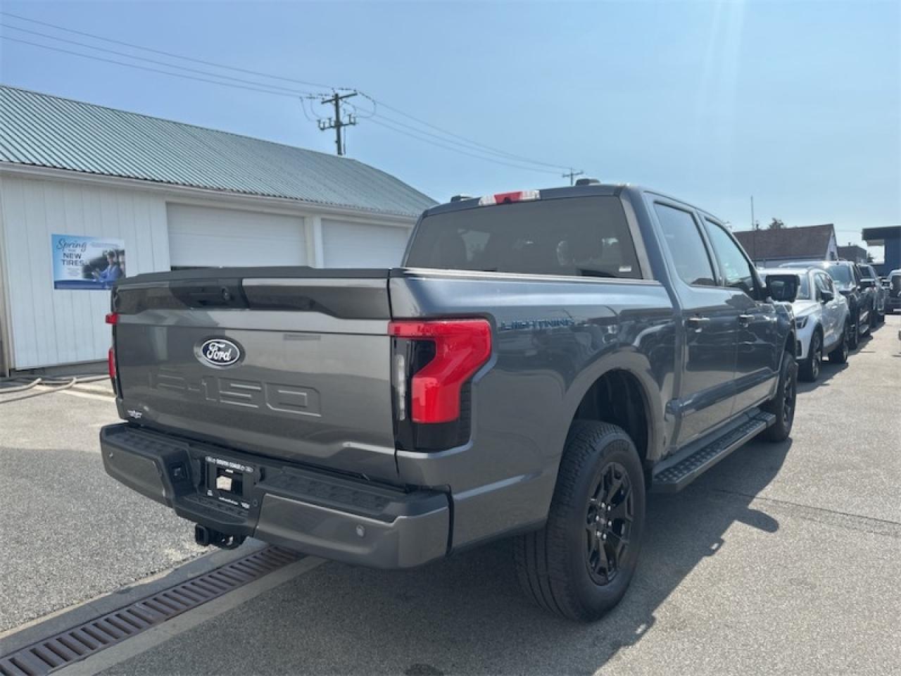 2025 Ford F-150 Lightning XLT  - Tailgate Step Photo4
