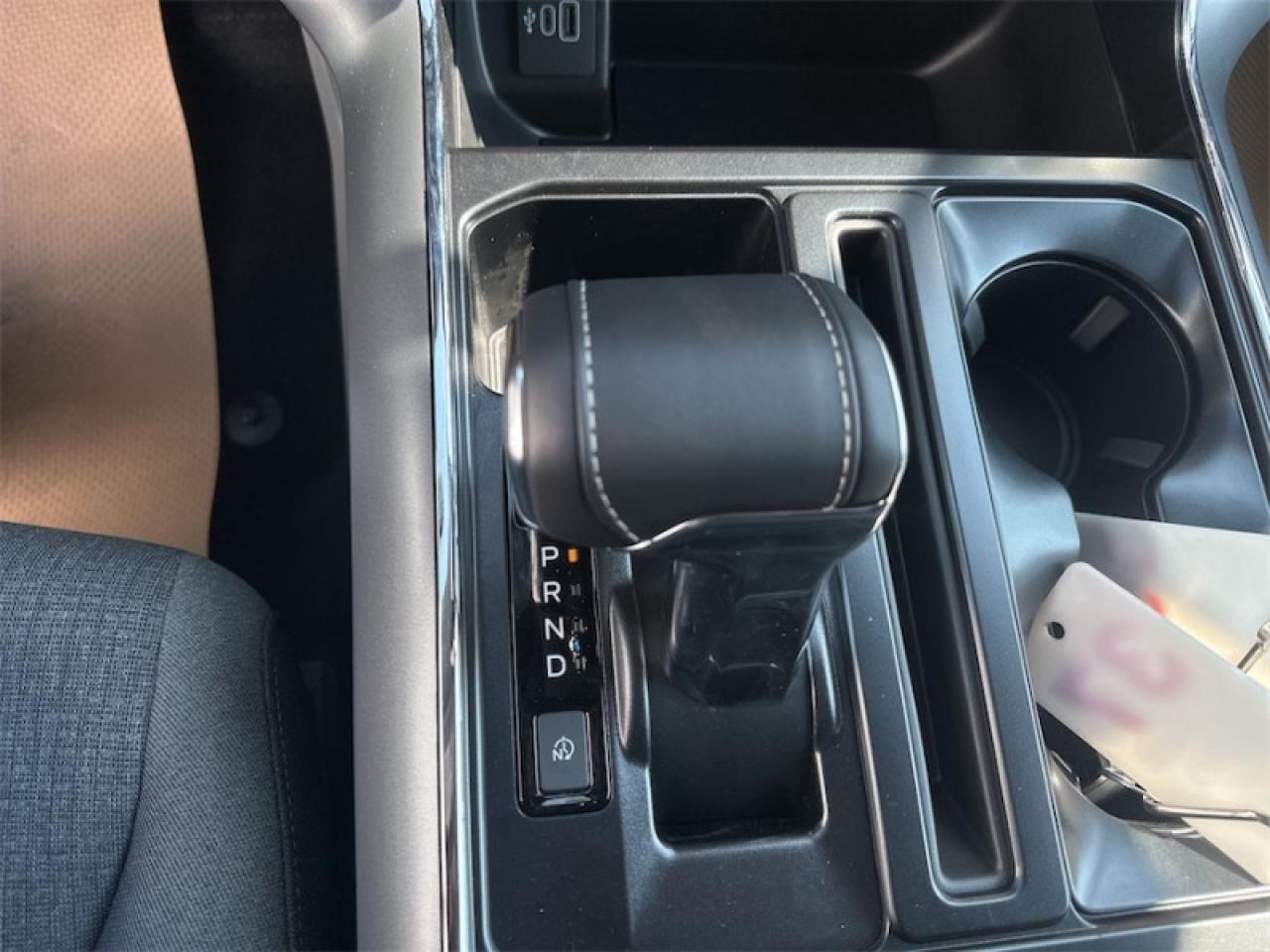 2025 Ford F-150 Lightning XLT  - Tailgate Step Photo5