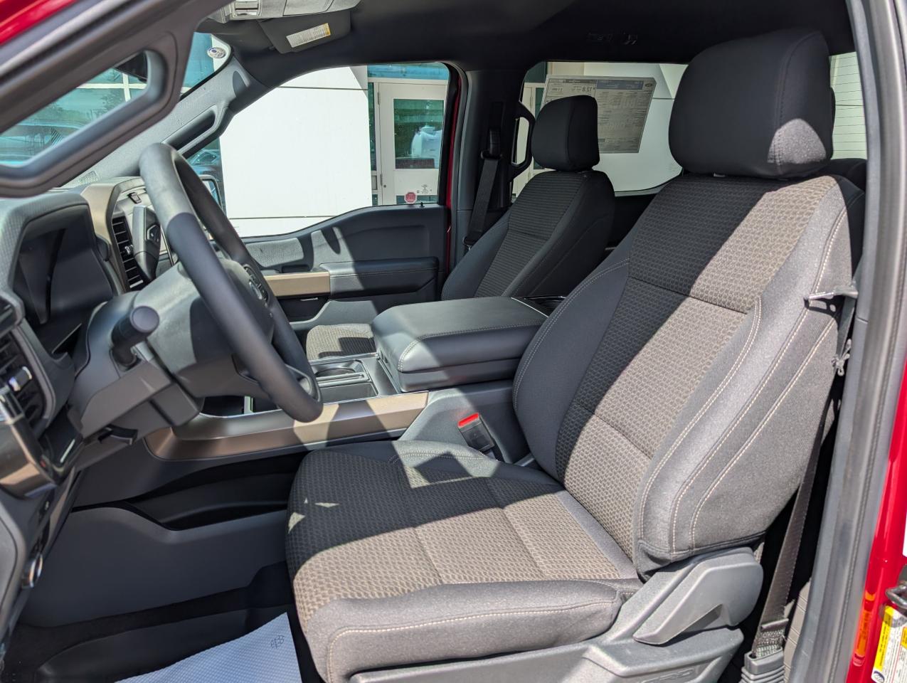 2025 Ford F-150 STX Photo5