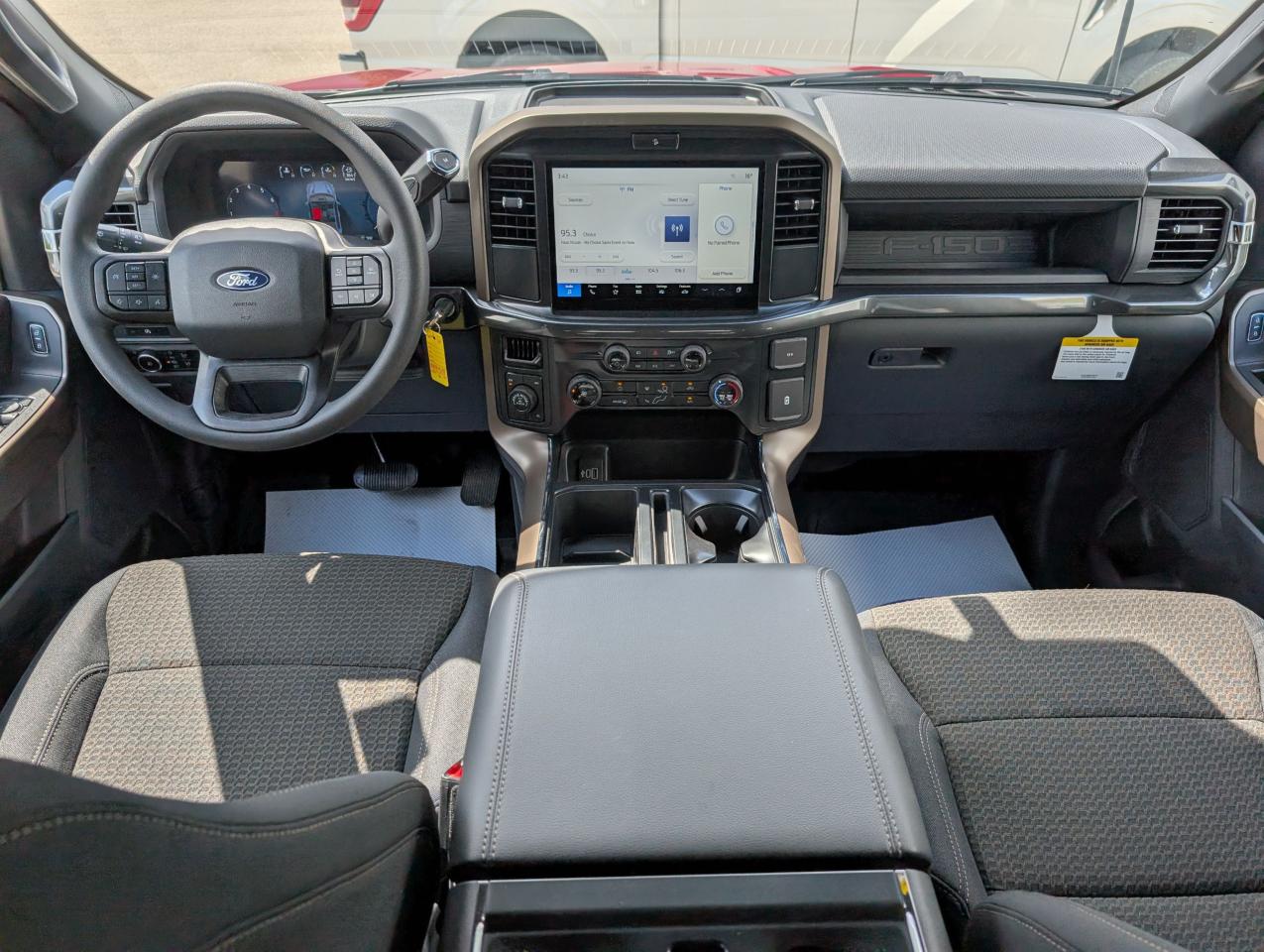 2025 Ford F-150 STX Photo5