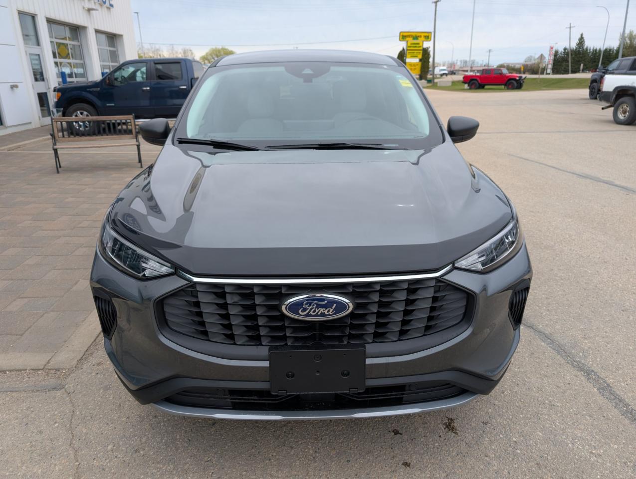 2025 Ford Escape Active Photo2