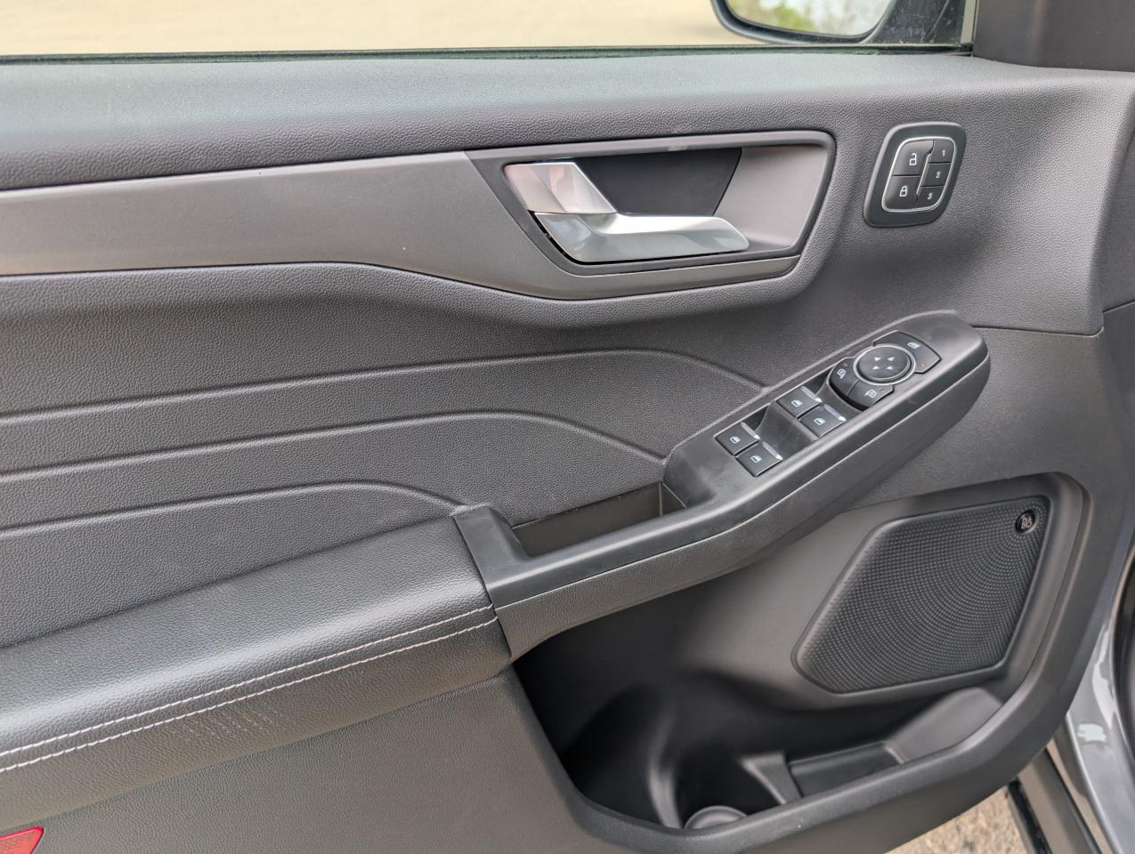 2025 Ford Escape Active Photo5