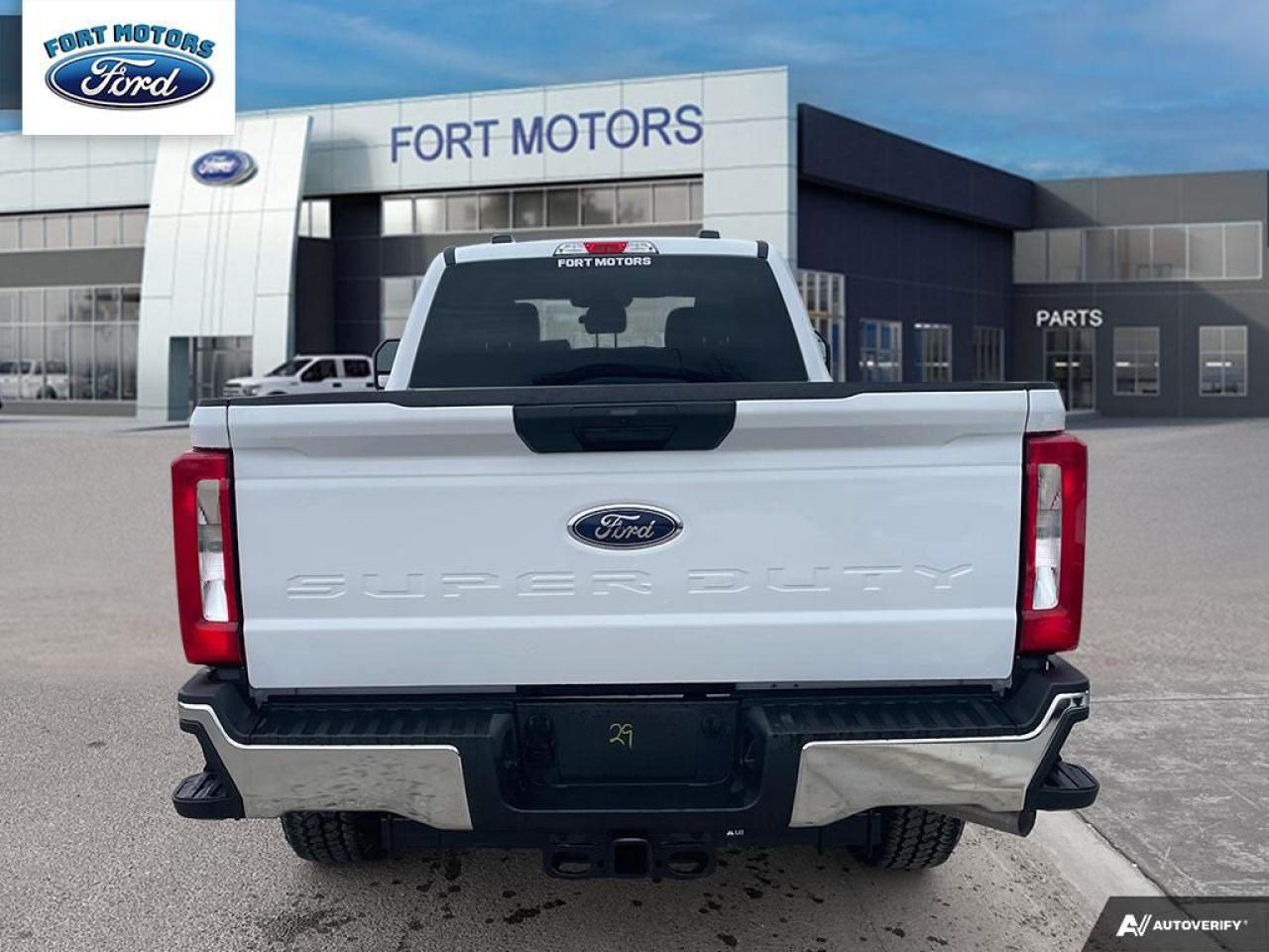 2025 Ford SUPERDUTY F-350® XLT Photo4