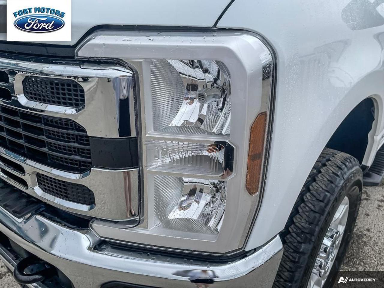 2025 Ford SUPERDUTY F-350® XLT Photo5