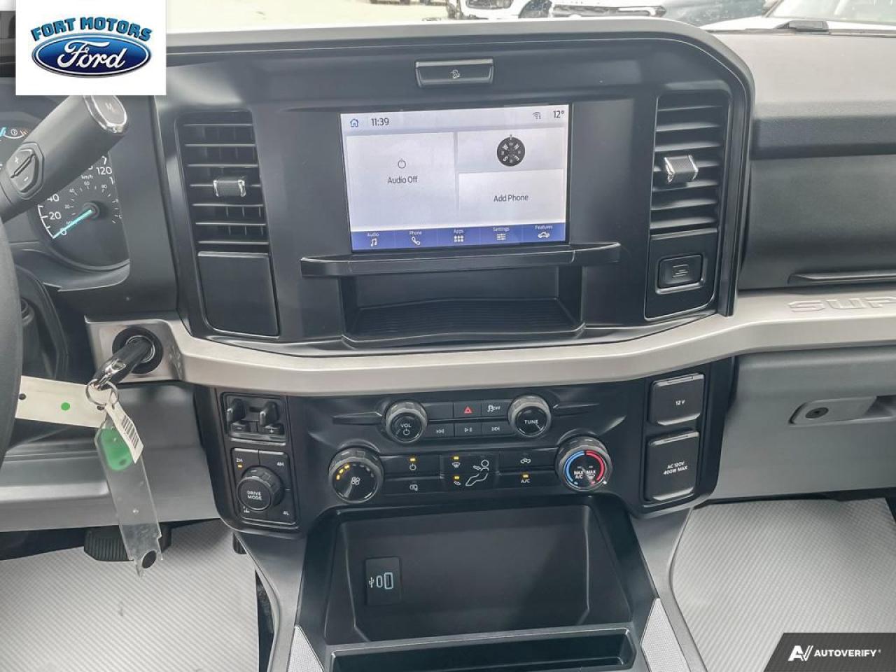 2025 Ford SUPERDUTY F-350® XLT Photo5