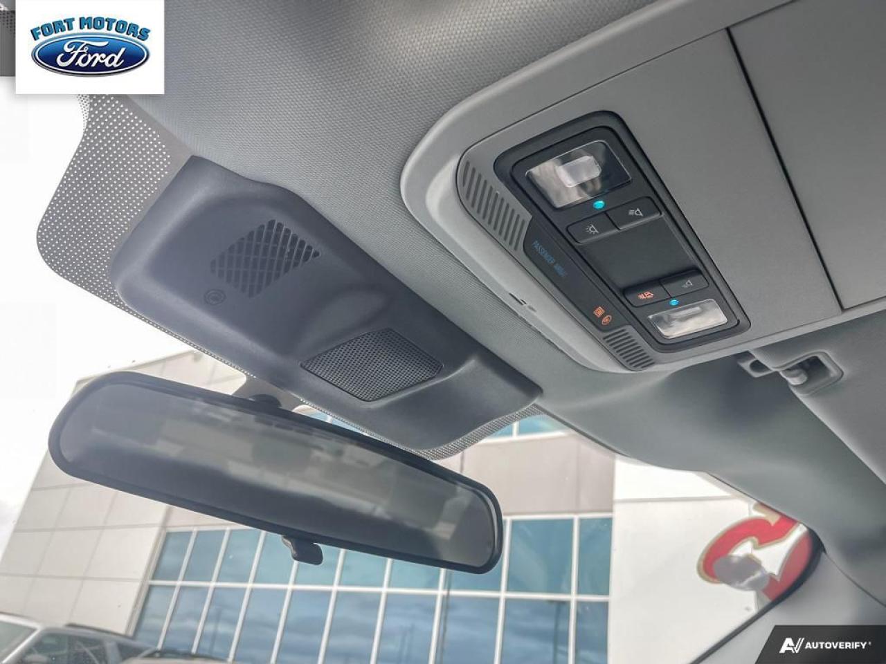 2025 Ford SUPERDUTY F-350® XLT Photo5