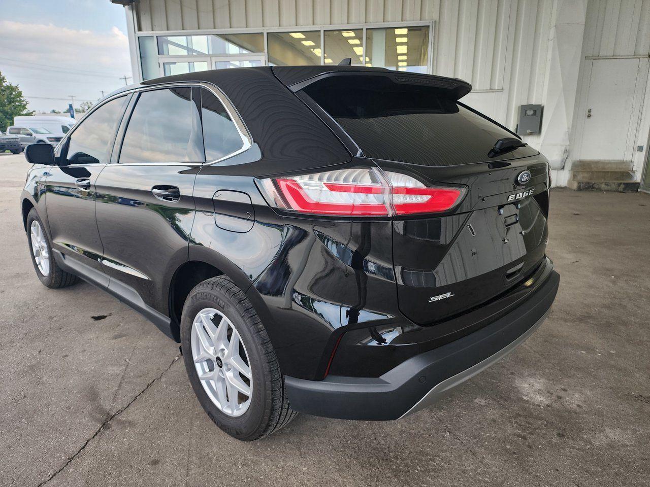 2024 Ford Edge SEL - Photo #3