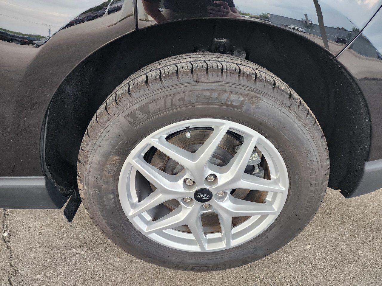 2024 Ford Edge SEL - Photo #9