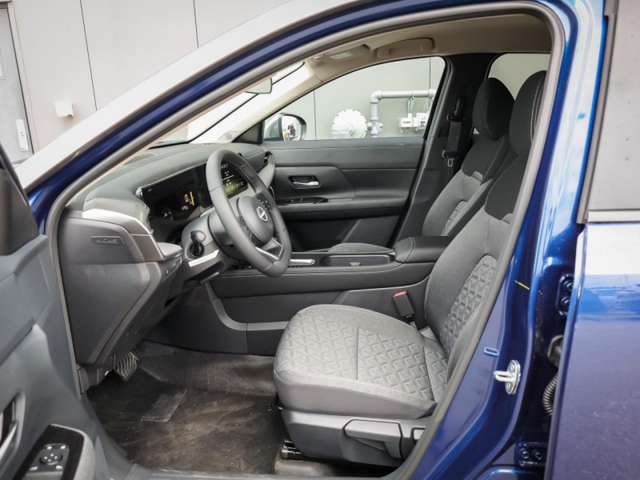 2025 Nissan Kicks SV  - Heated Seats Photo