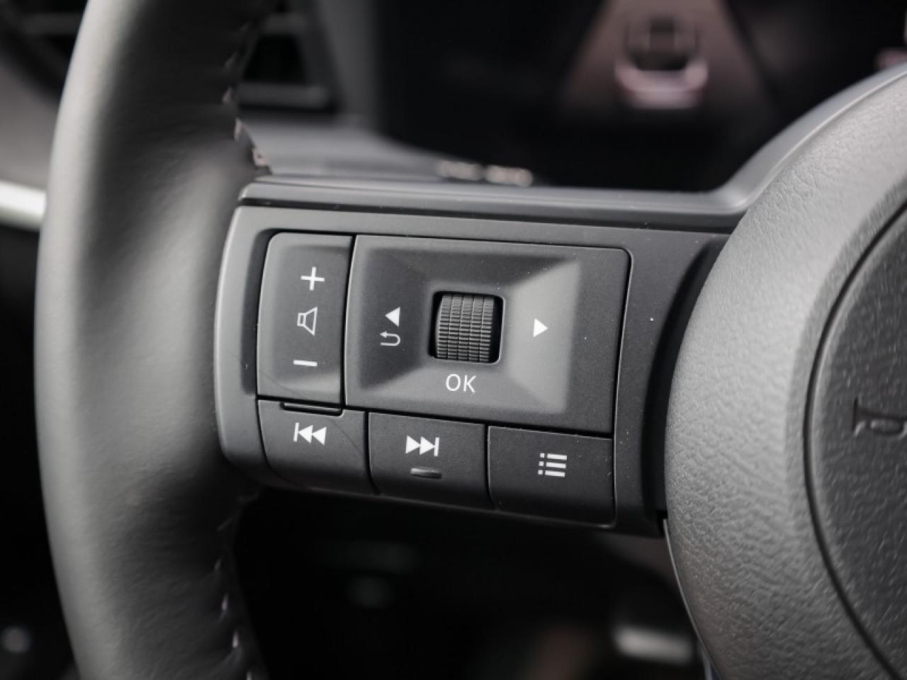 2025 Nissan Kicks SV  - Heated Seats Photo