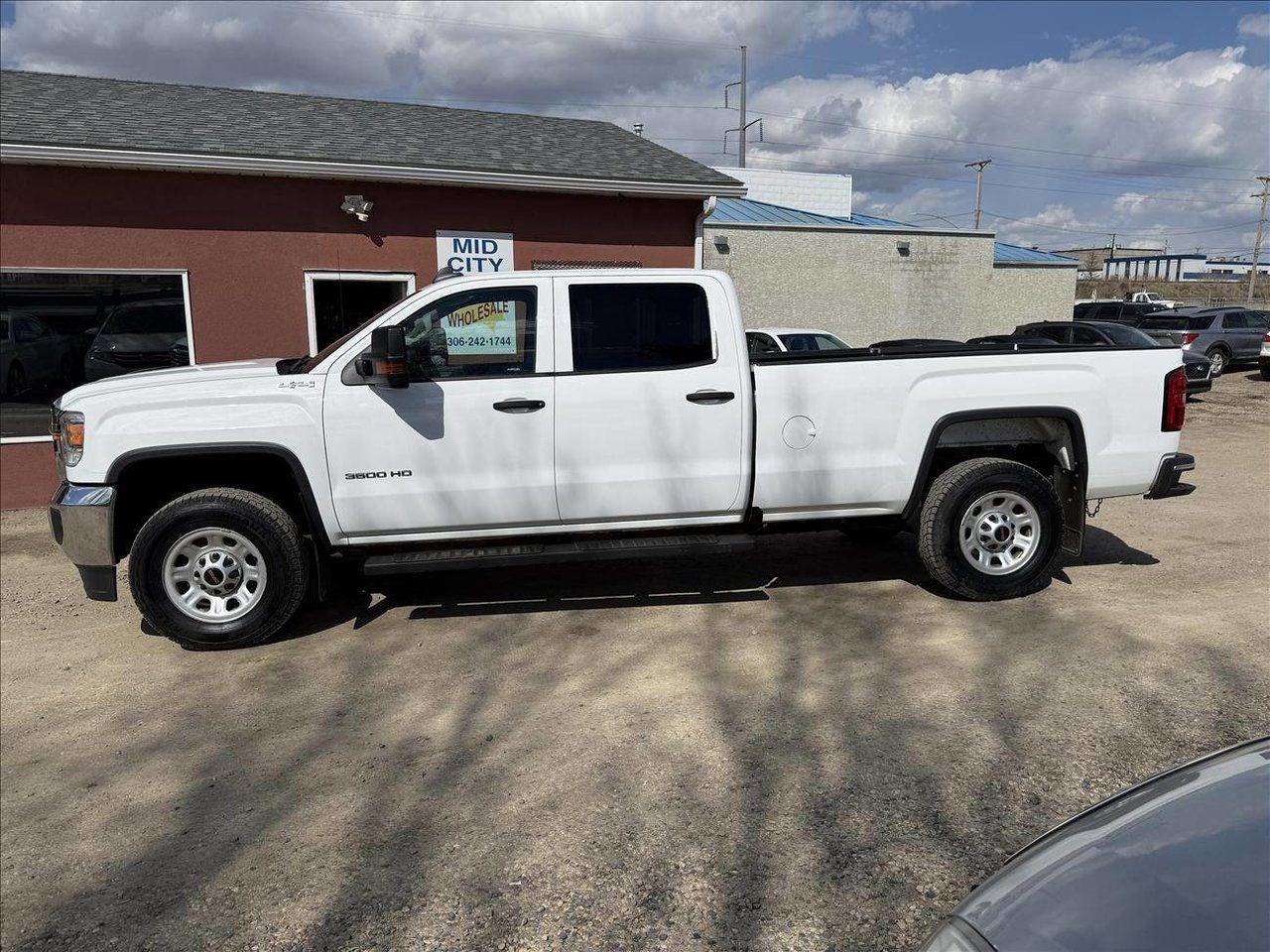 Used 2016 GMC Sierra 3500 HD CREW 4WD 8' BOX 6L G for sale in Saskatoon, SK
