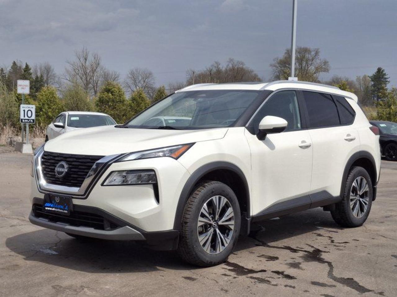 Used 2022 Nissan Rogue SV AWD | Pano Roof | 360 Camera | Adaptive Cruise | Power Seat | Remote Start | CarPlay + Android | for sale in Guelph, ON