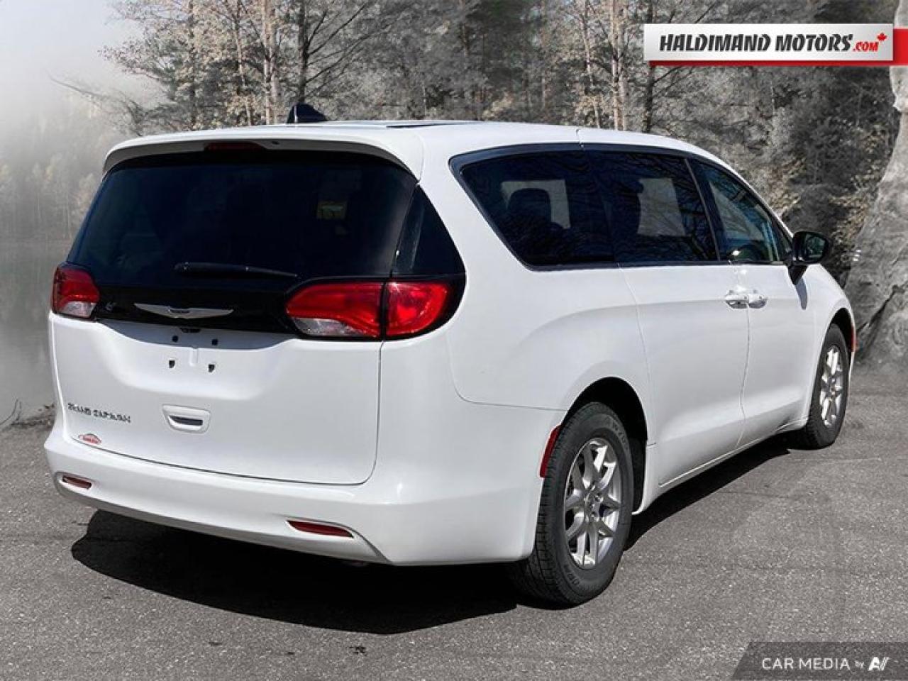 2024 Dodge Grand Caravan SXT | Heated Seats | Apple Carplay Photo4