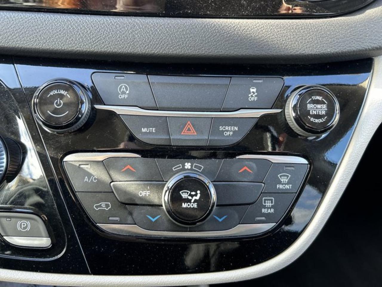 2024 Dodge Grand Caravan SXT | Heated Seats | Apple Carplay Photo