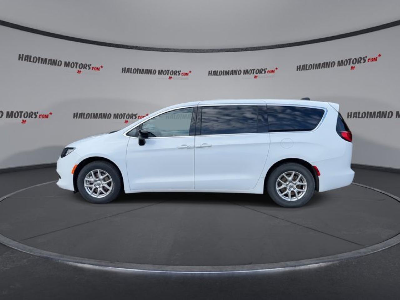 2024 Dodge Grand Caravan SXT | Heated Seats | Apple Carplay Photo