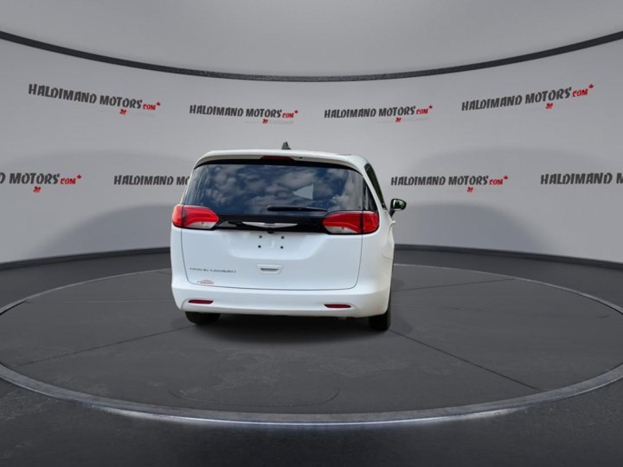 2024 Dodge Grand Caravan SXT | Heated Seats | Apple Carplay Photo