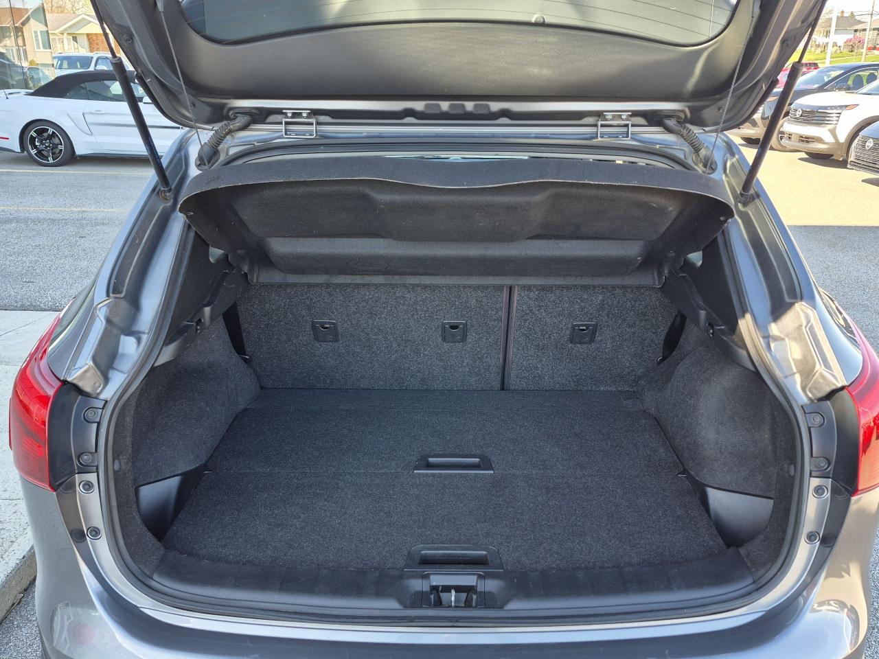2019 Nissan Qashqai SL Photo16