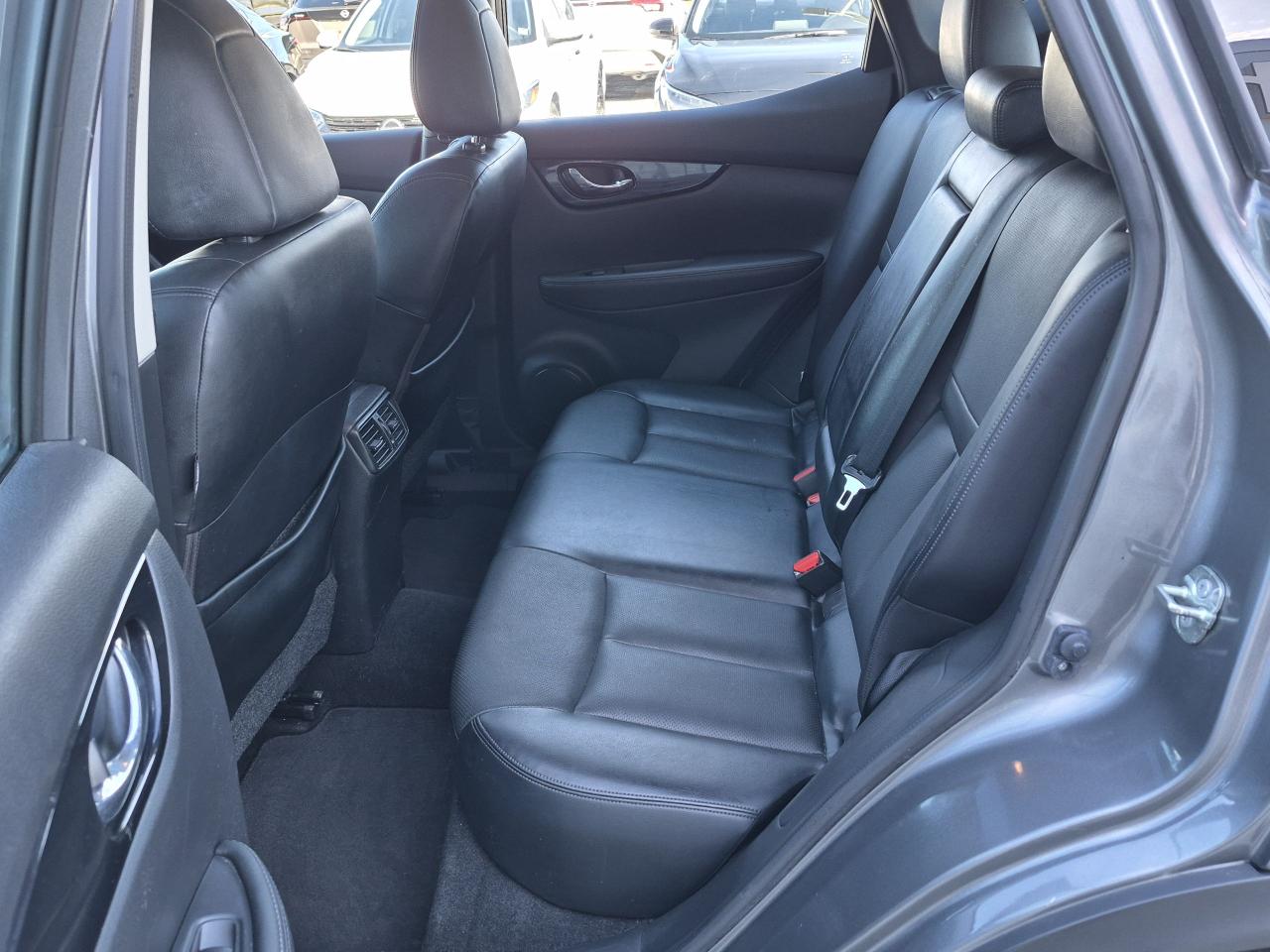 2019 Nissan Qashqai SL Photo32