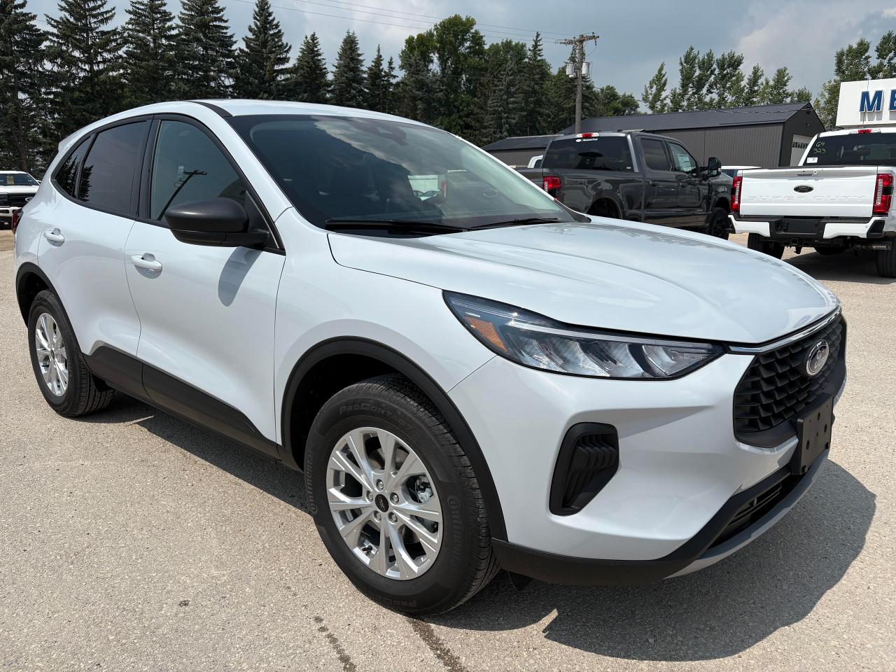 2025 Ford Escape Active AWD Photo3