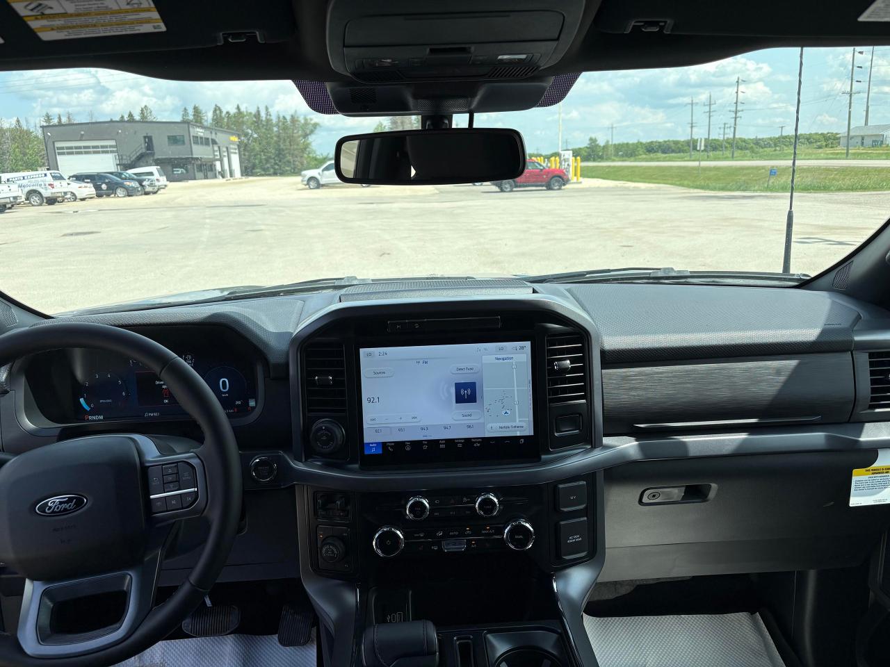 2025 Ford F-150 XLT 4WD SuperCrew 5.5' Box Photo5