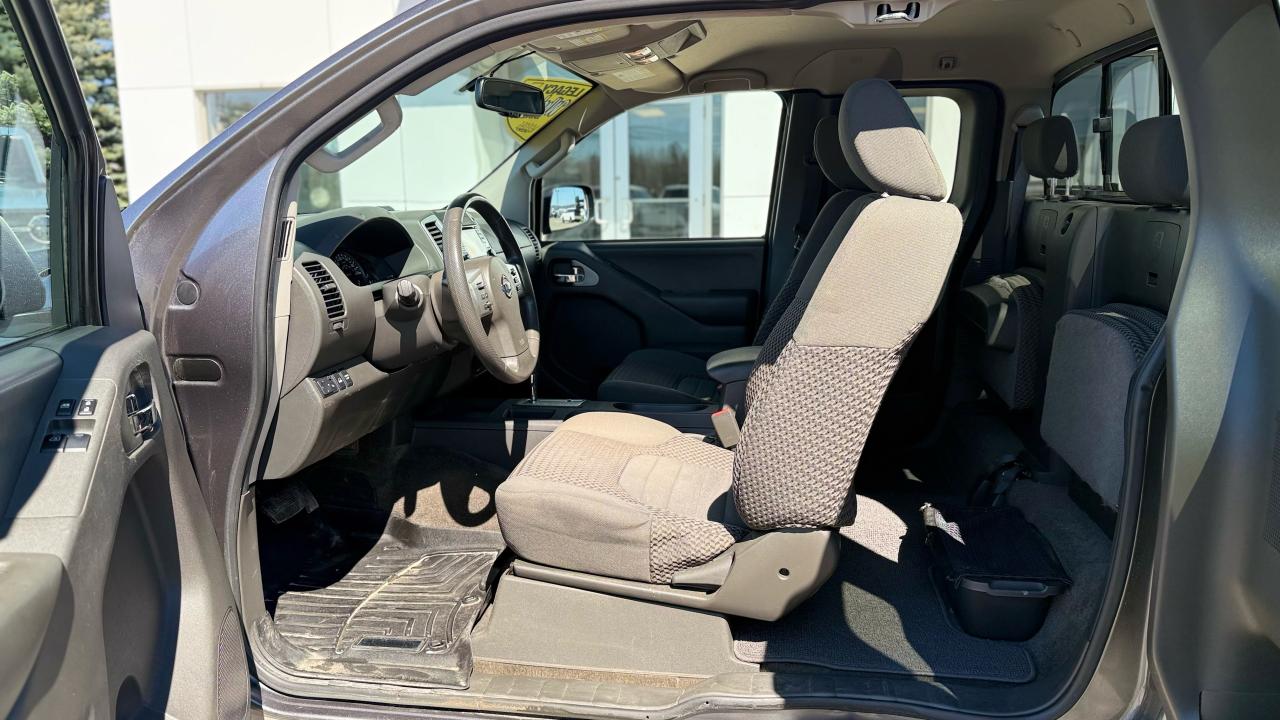 2016 Nissan Frontier  Photo4