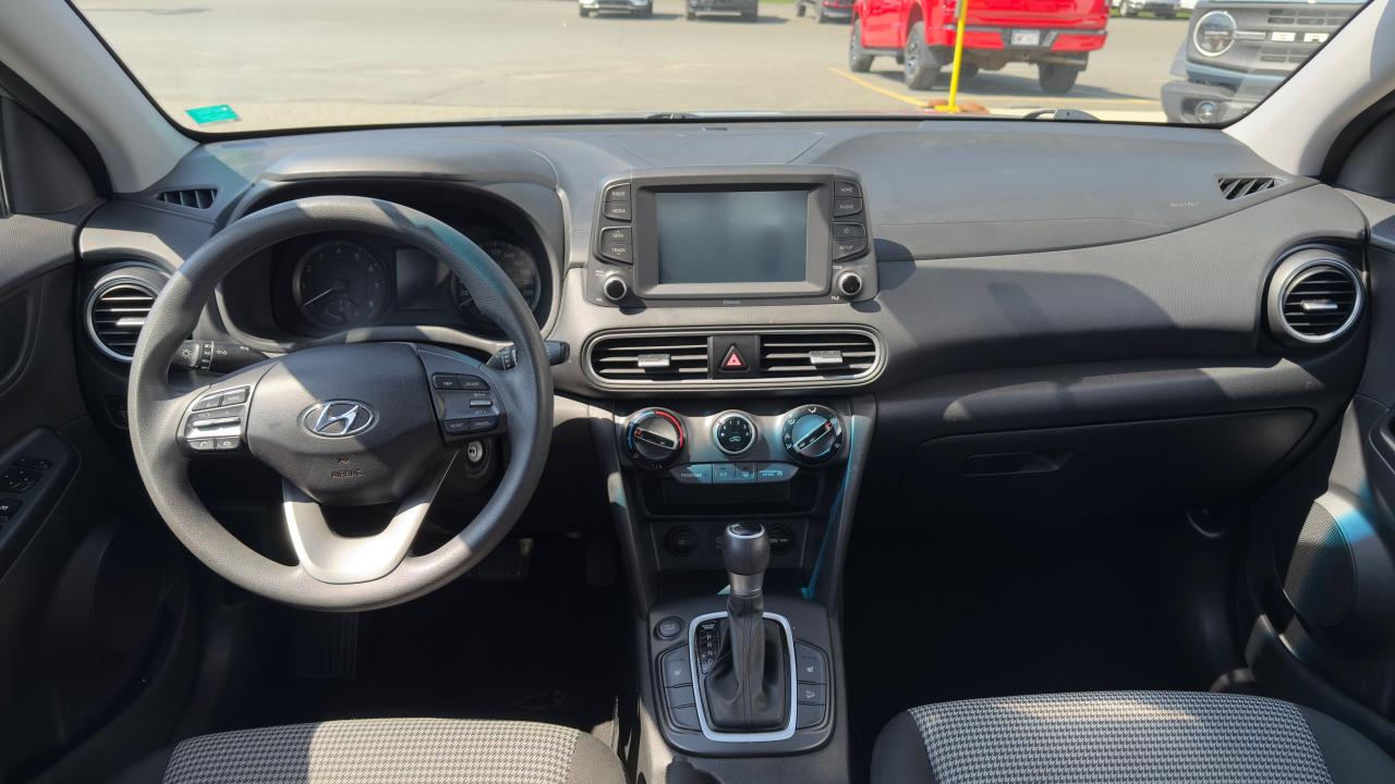 2021 Hyundai KONA  Photo5