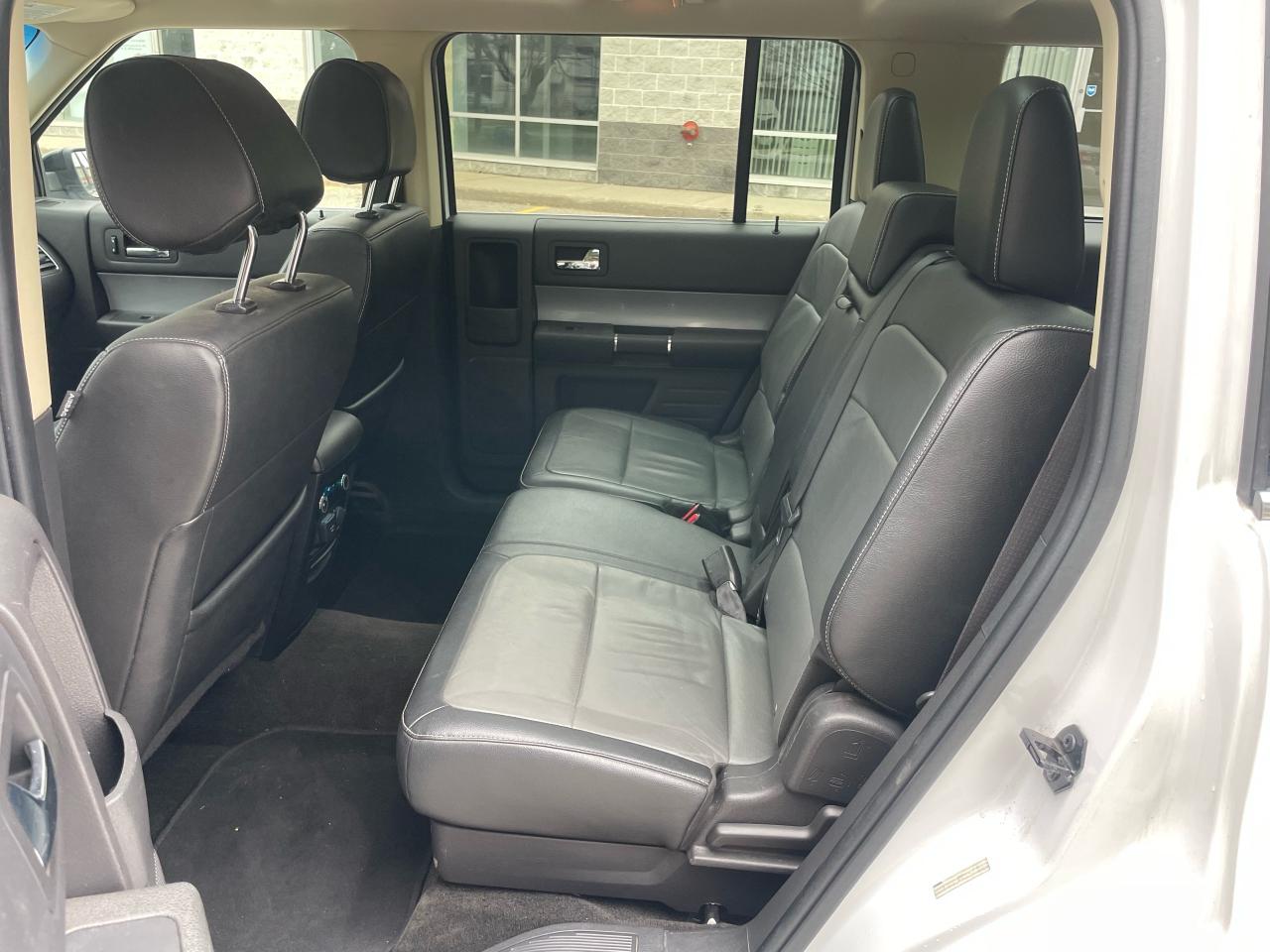 2015 Ford Flex limited - Photo #9