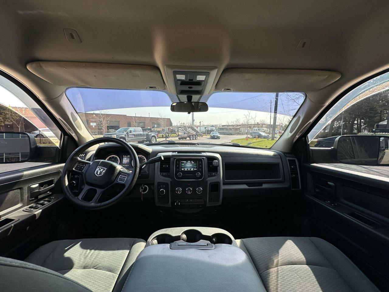 2017 RAM 1500 4WD Crew Cab Express Ltd // FULLY CERTIFIED - Photo #24