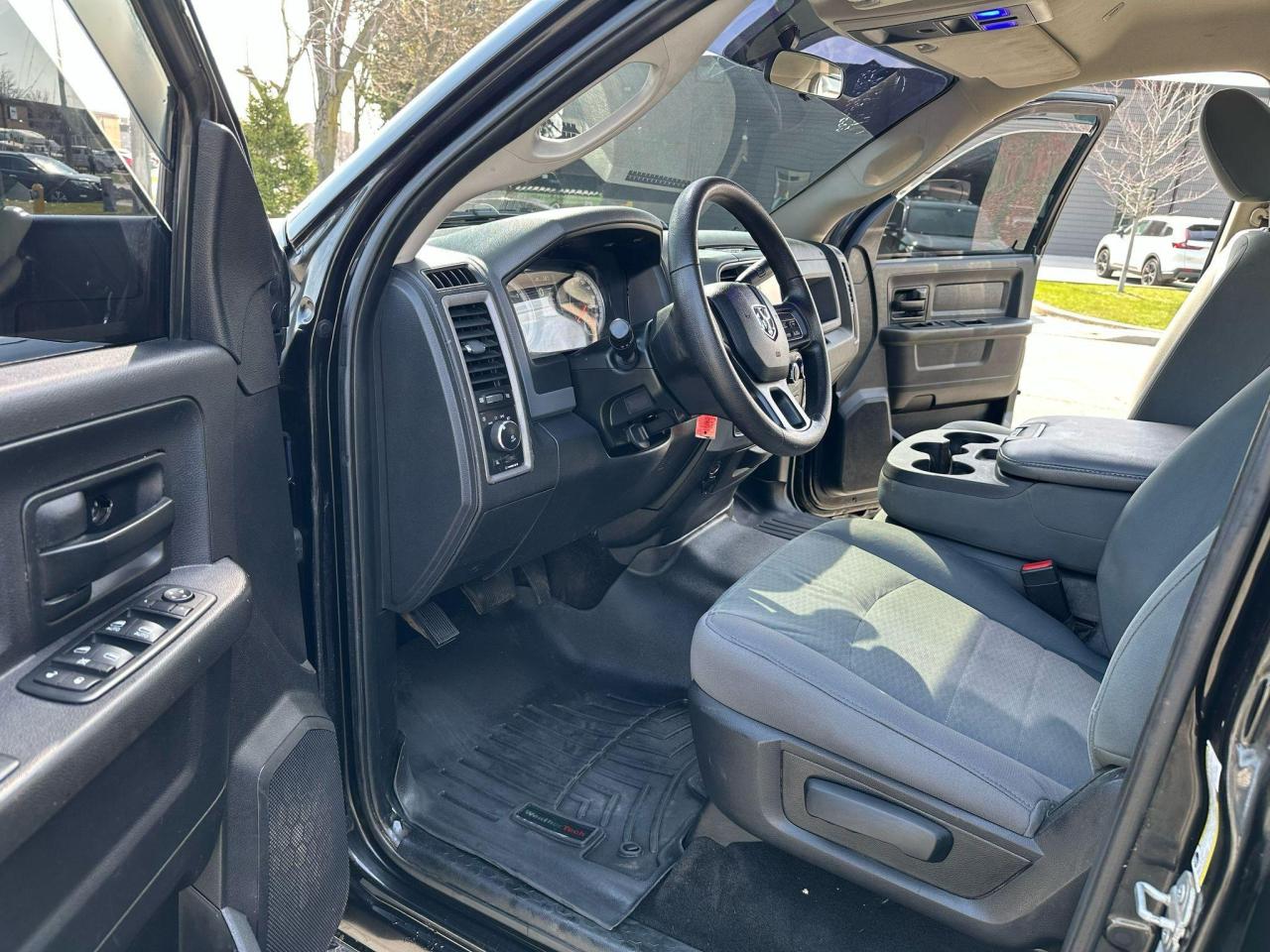 2017 RAM 1500 4WD Crew Cab Express Ltd // FULLY CERTIFIED - Photo #27