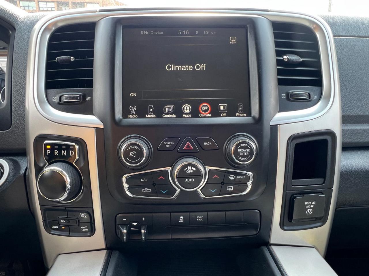 2017 RAM 1500 SLT Crew Cab SWB 4WD - Photo #13