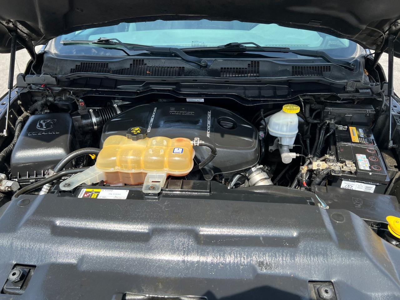 2017 RAM 1500 SLT Crew Cab SWB 4WD - Photo #22