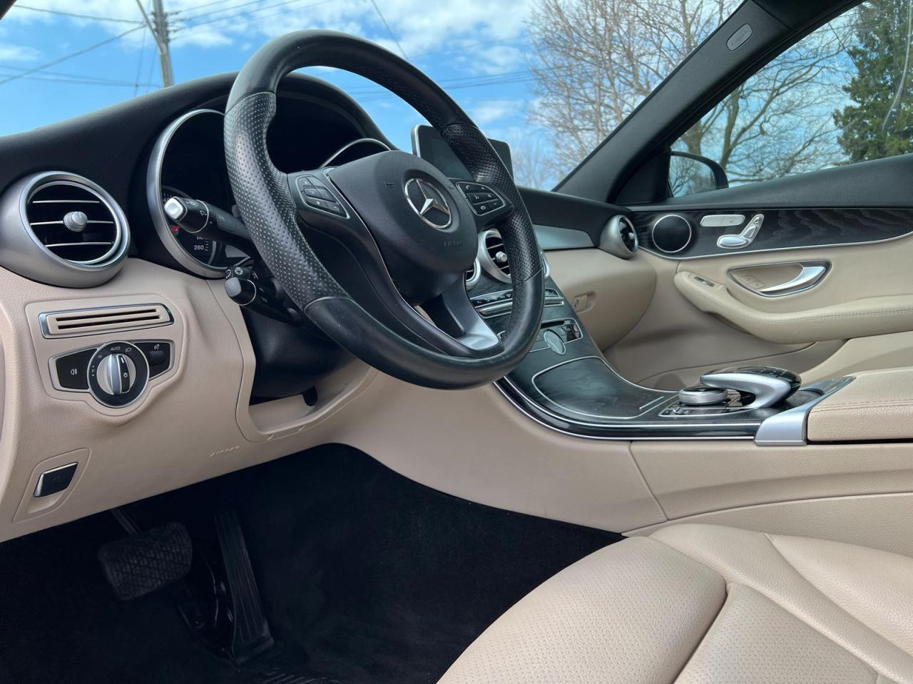 2018 Mercedes-Benz C-Class C300 4MATIC Sedan - Photo #11