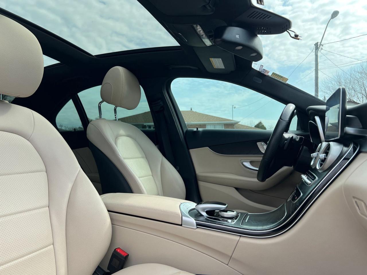 2018 Mercedes-Benz C-Class C300 4MATIC Sedan - Photo #21