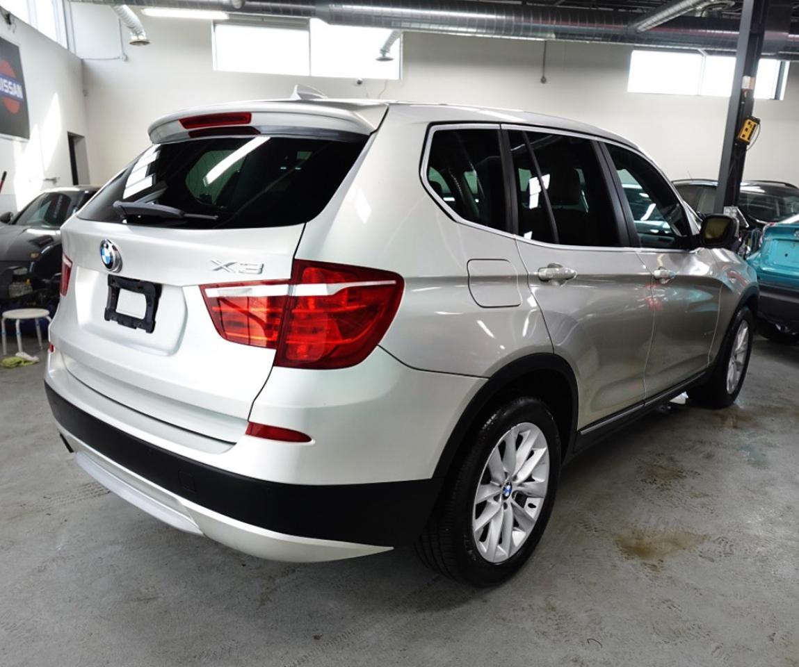 2011 BMW X3 PANO ROOF ,V6,WELL MAINTAIN.NAVI - Photo #4