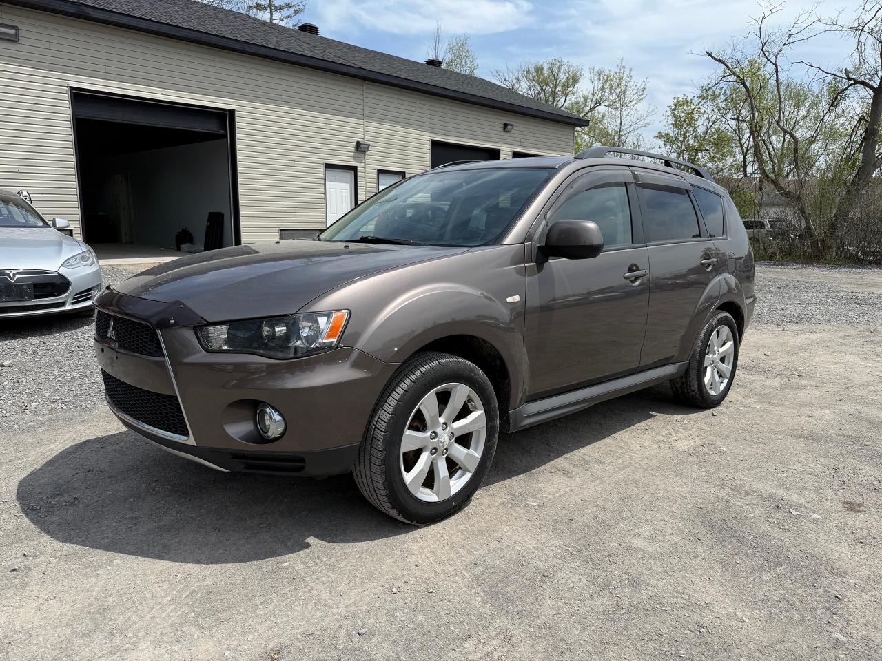 Used 2013 Mitsubishi Outlander 4WD 4dr ES for sale in Ottawa, ON