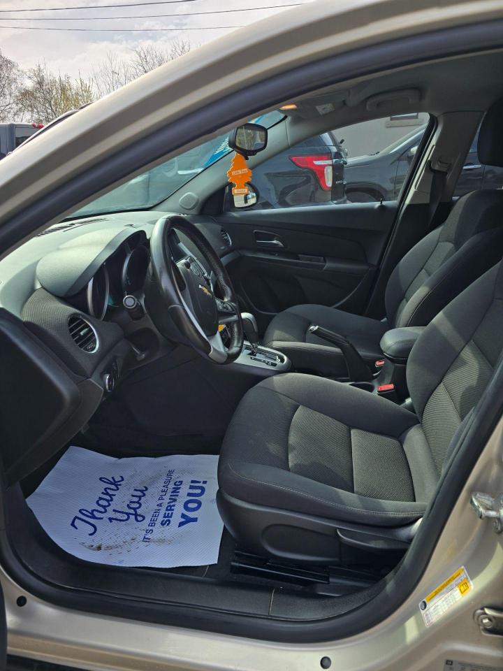2014 Chevrolet Cruze 4dr Sdn 1LT - Photo #6
