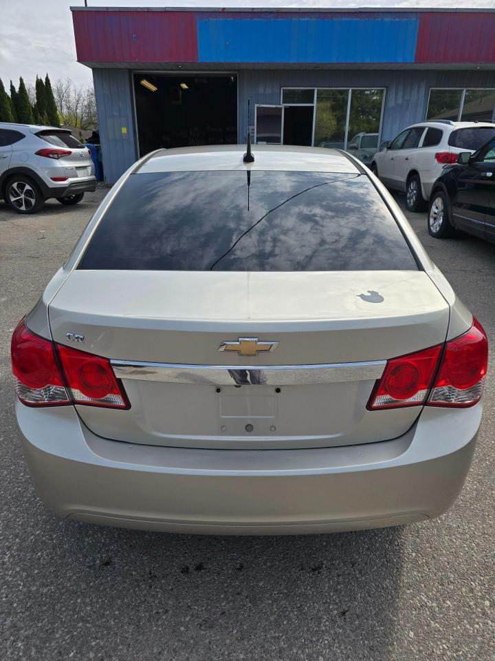 2014 Chevrolet Cruze 4dr Sdn 1LT - Photo #10