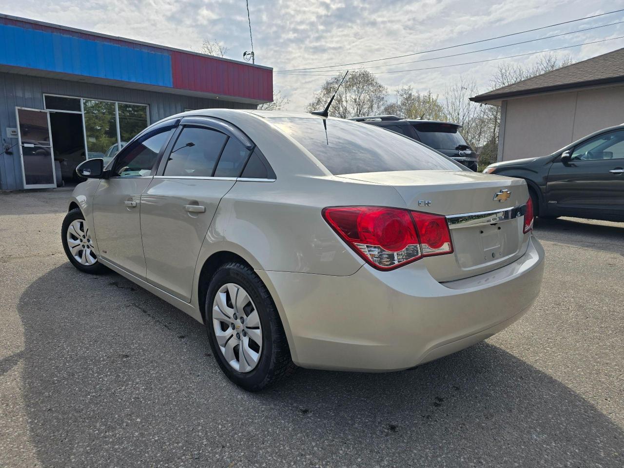 2014 Chevrolet Cruze 4dr Sdn 1LT - Photo #13