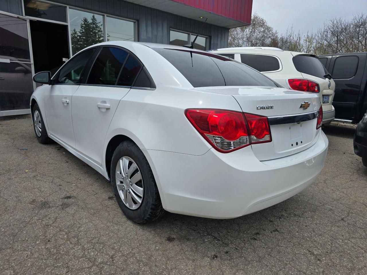 2014 Chevrolet Cruze 4dr Sdn 2lt - Photo #9