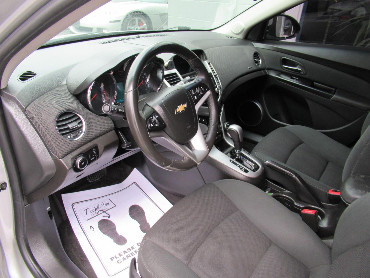 2012 Chevrolet Cruze LT - Photo #8