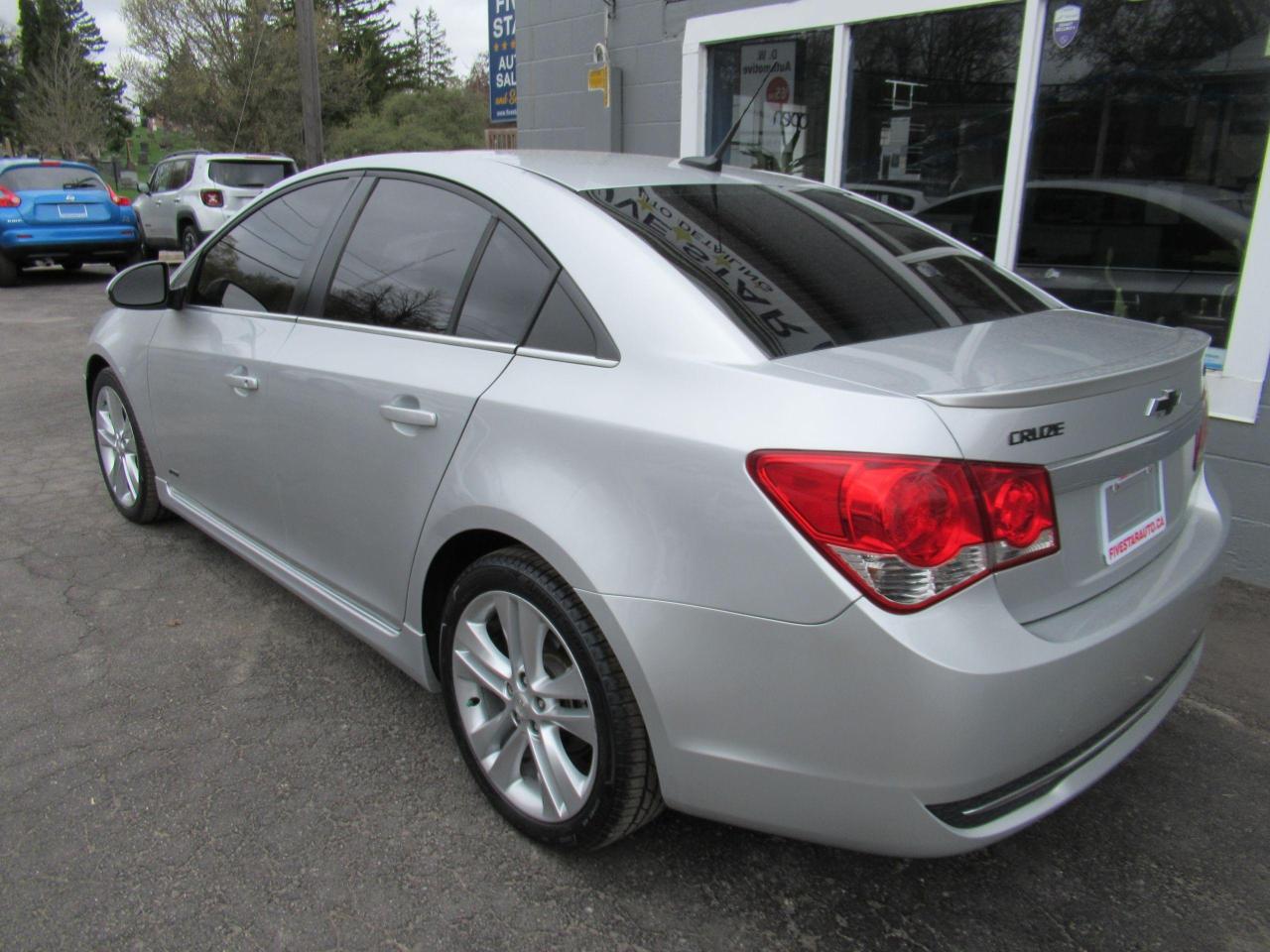 2012 Chevrolet Cruze LT - Photo #3