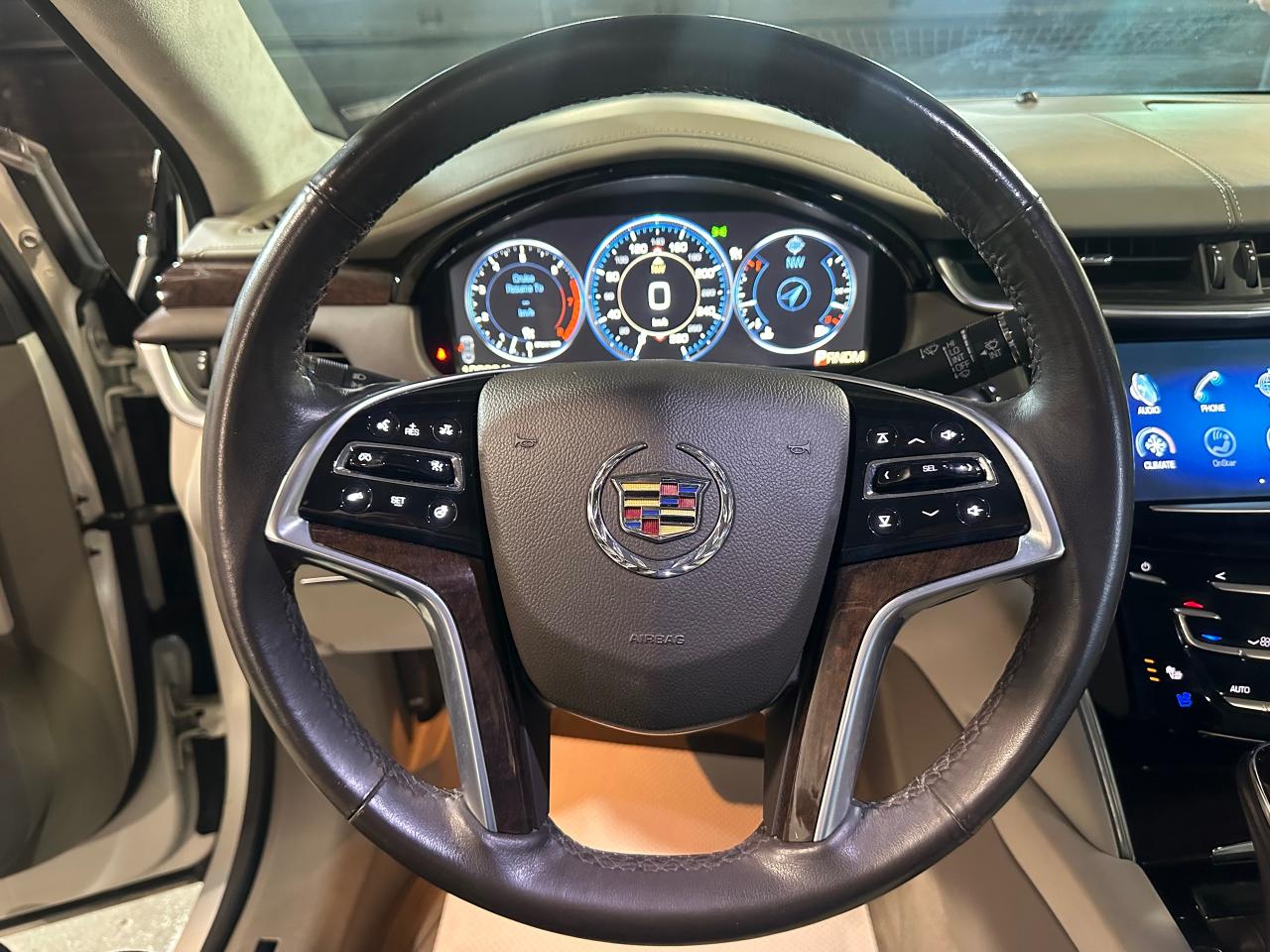 2013 Cadillac XTS PLATINUM | AWD | BOSE SOUND | SUNROOF | LEATHER - Photo #33